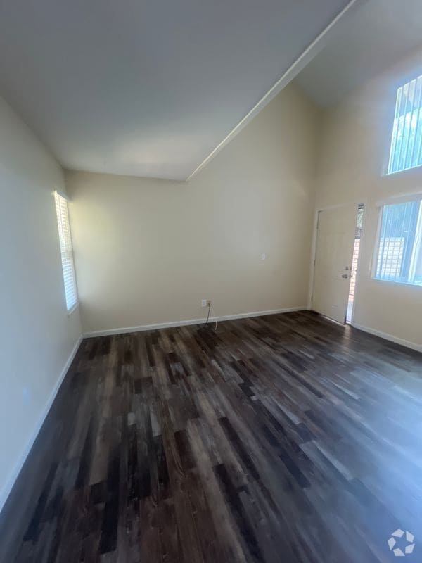 Building Photo - 325 Standiford Ave Rental