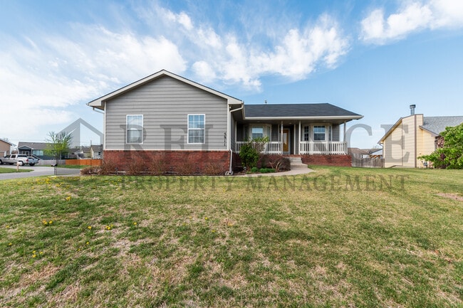 Building Photo - 5911 Hartford Dr Rental