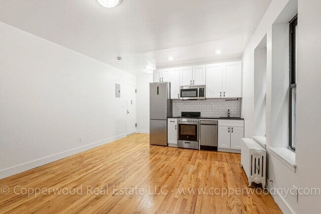 Photo - 315 E 84th St