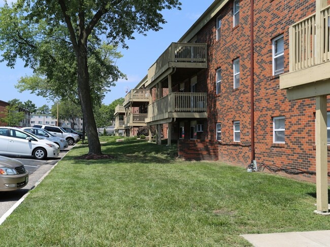 Ash Street Place Apartments