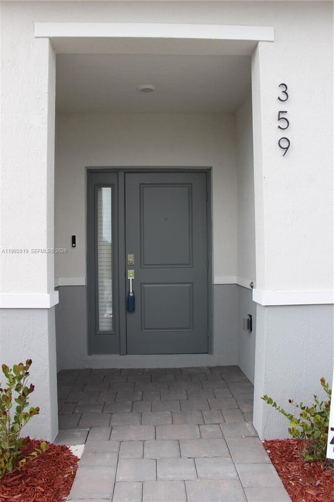 Photo - 359 NE 16th St