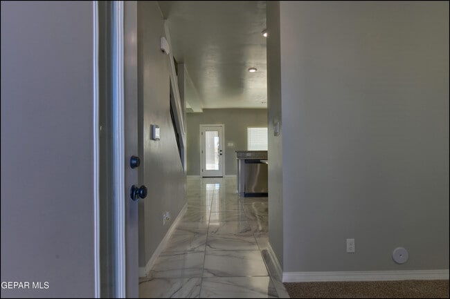 Photo - 600 Logwood Ave