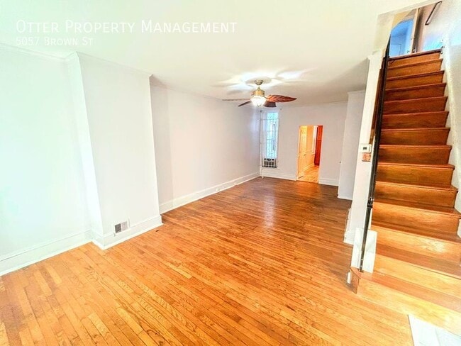 Photo - 5057 Brown St