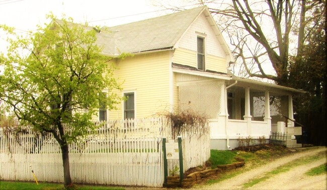 Photo - 704 N Randolph St