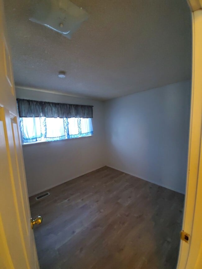 Photo - 3 Bed, 1.75 bath Home in Port Orchard