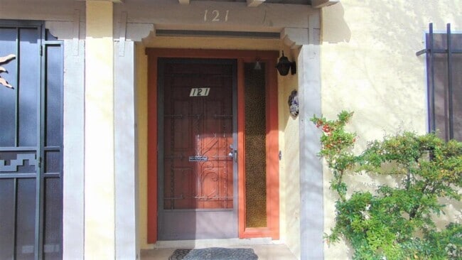 Building Photo - 121 W Calle Del Ano Rental