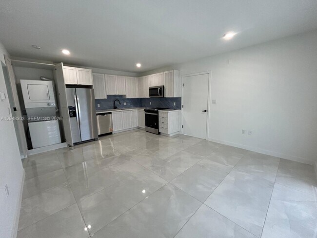14569 SW 262nd St Unit 1