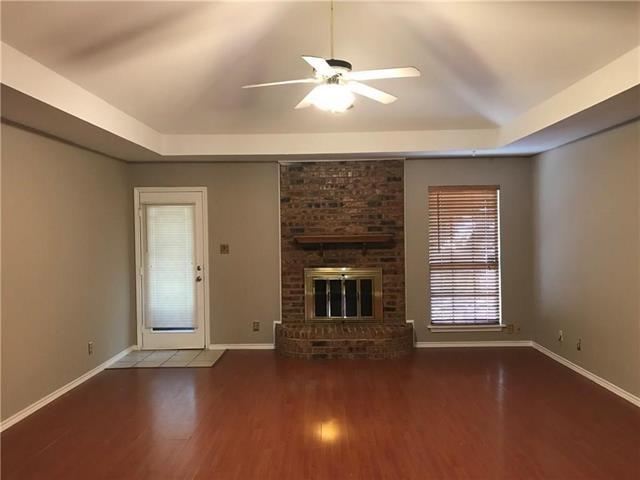 Photo - 1126 Woodrow Dr