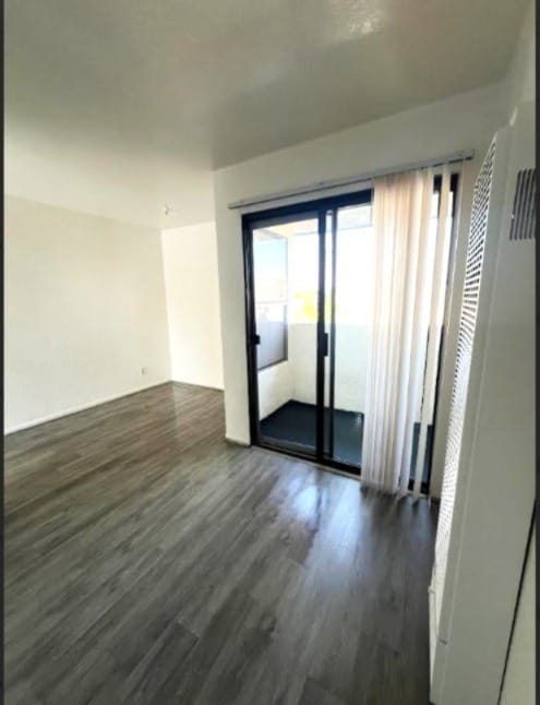 Building Photo - 14324 Lemoli Ave Unit 37