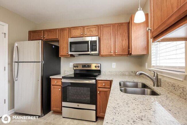 Photo - 807 Bitting Hall Cir