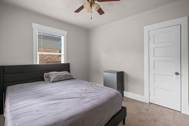 Photo - Students Welcome! Spacious 4 Bedroom Home Near CSU