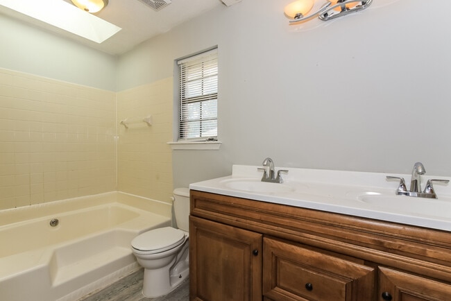 Photo - Spacious Brick Ranch in Hephzibah, GA