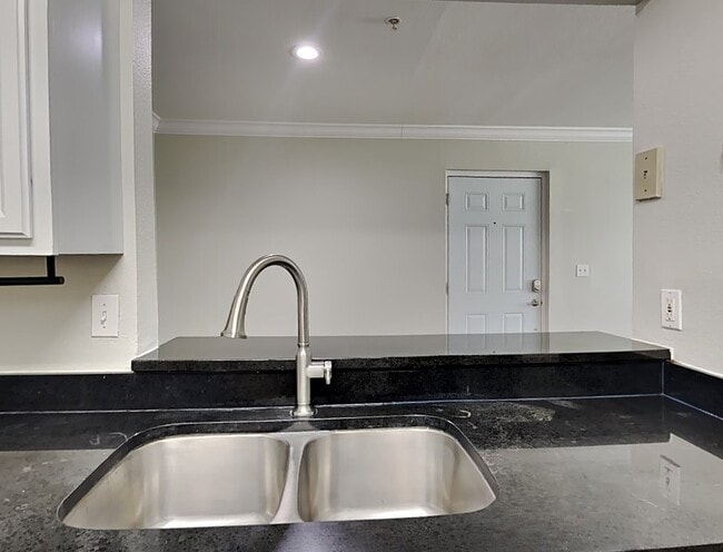 Photo - 2065 Dixie Belle Dr Unit Apt L