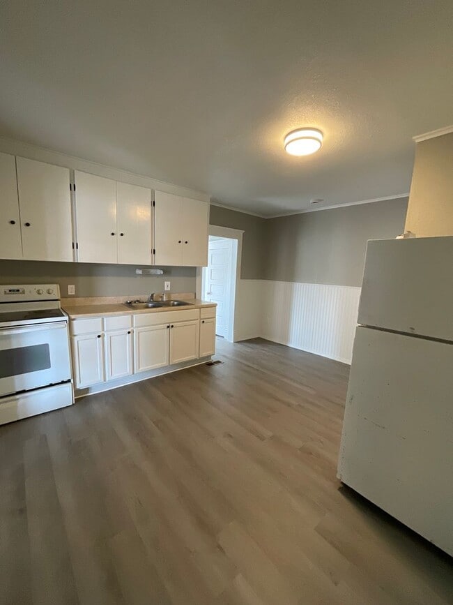 Photo - 202 W 7th St Unidad 202 W 7th St Apt. A