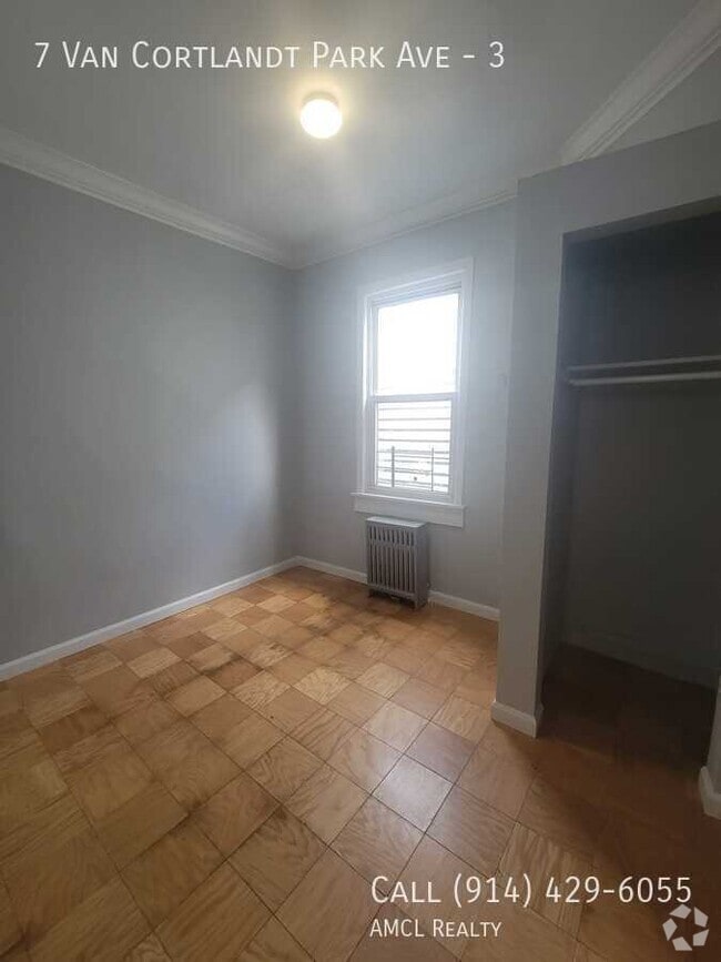 Building Photo - 7 Van Cortlandt Park Ave Unit 3 Rental