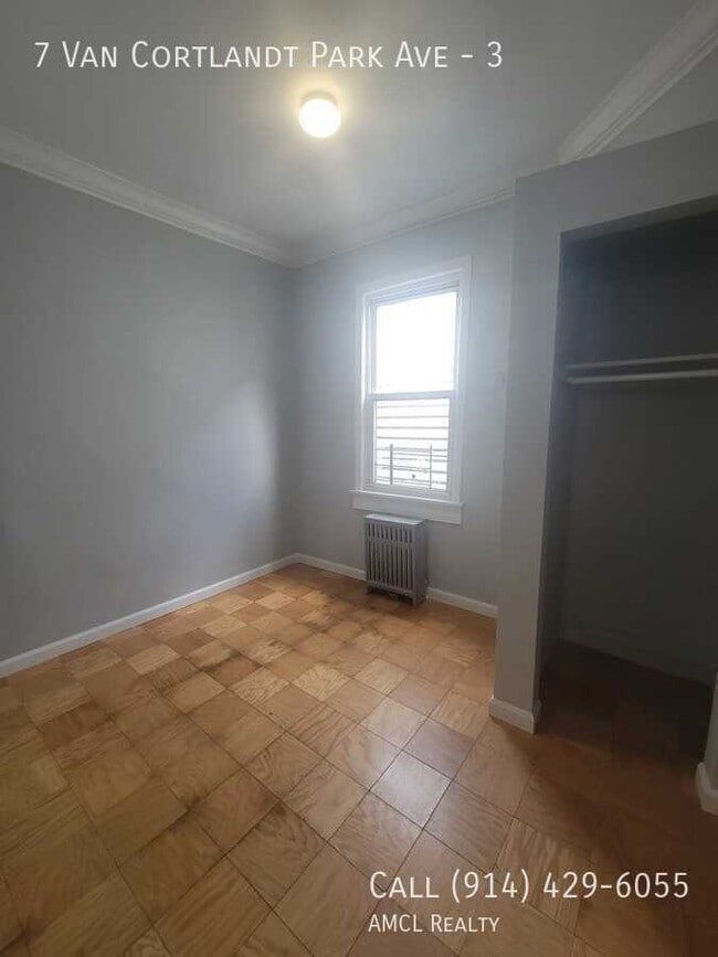 Photo - 7 Van Cortlandt Park Ave Apartment Unit 3