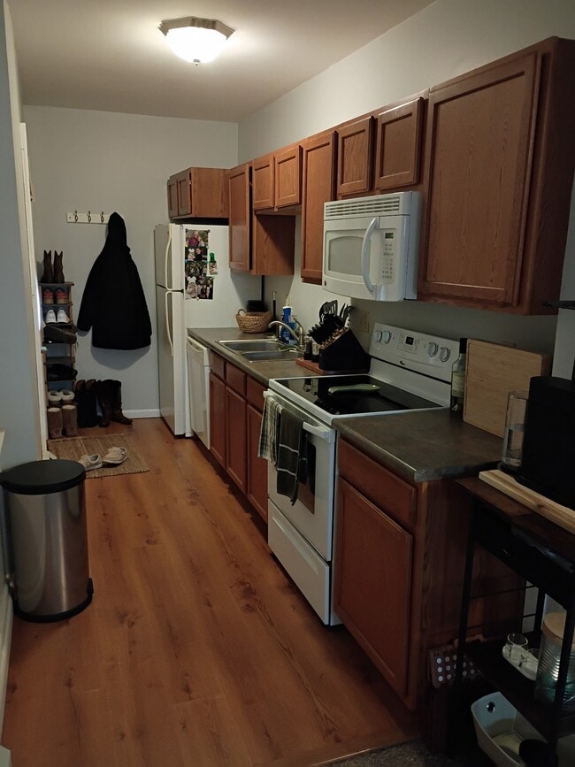 Photo - 33 Park St Unit Apt 1