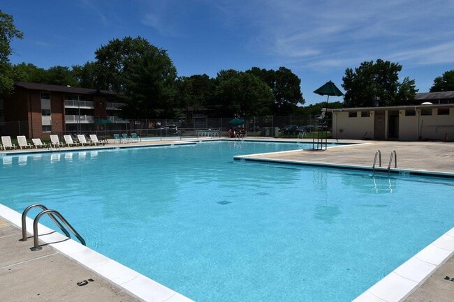 Briarwood Place Apartment Homes