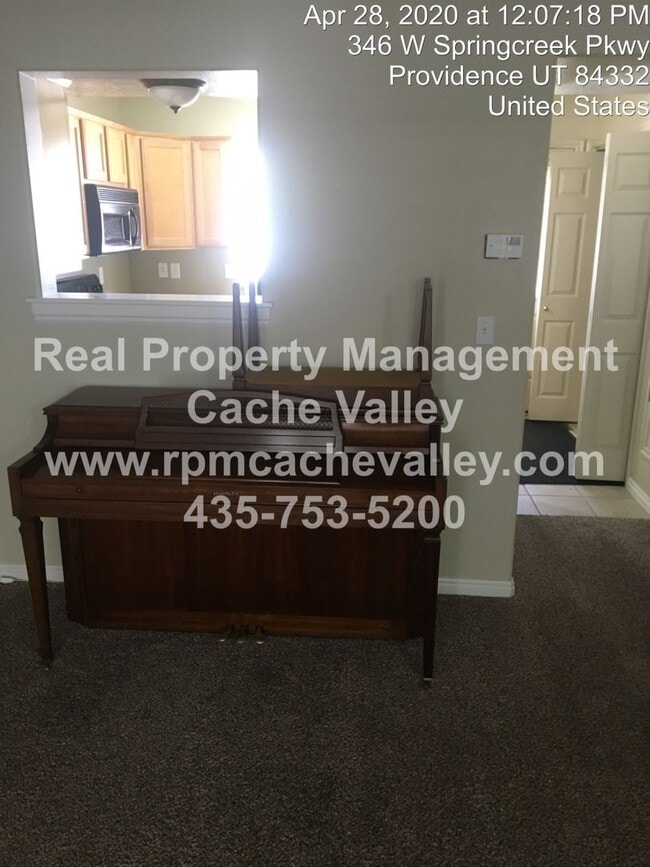 Photo - Pet Friendly, 2 br 1.5 bath Town home. Ava...