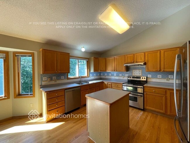 13470 Dellwood Way