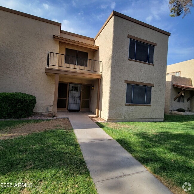 Building Photo - 2150 E Ellis Dr Rental
