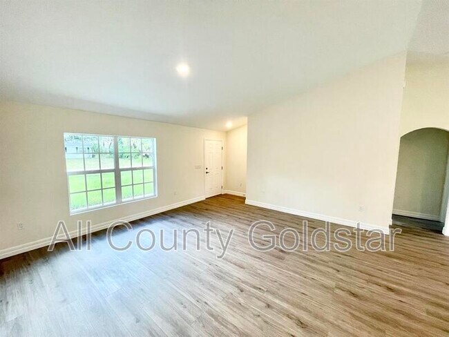 Photo - 15167 Chamberlain Blvd