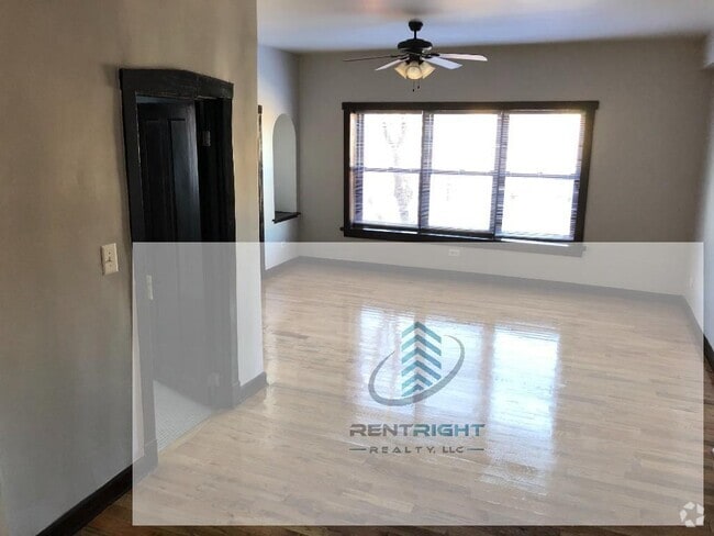 Building Photo - 4019 W Irving Park Rd Rental