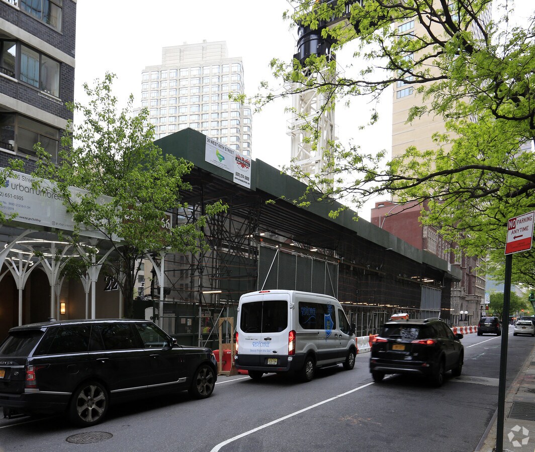 Photo - 50 W 66th St