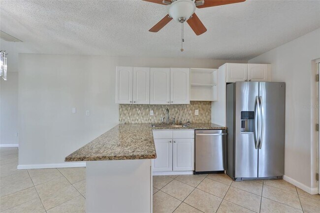 Photo - 207 Islip Way