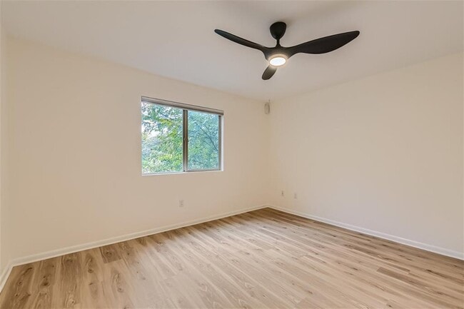 Photo - 41 Waller St Unit 207