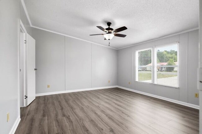 Photo - 3 Bed 2 Bath Home Close to Fort Bragg