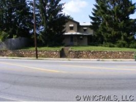 Photo - 321 Haywood Rd Apartments