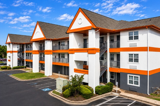 Siegel Select Memphis- All Utilties Included