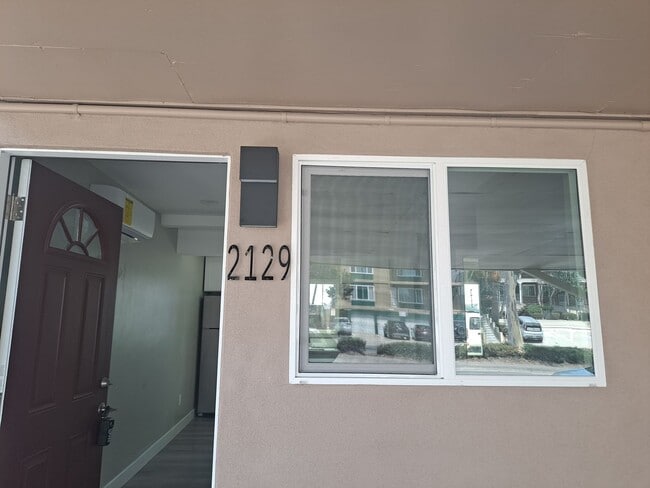 downstairs 1 bedroom /Split AC/ washer and... - downstairs 1 bedroom /Split AC/ washer and... Apartment Unit 2129