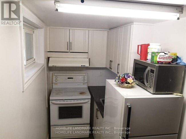 Photo - 22 Glendinning Ave