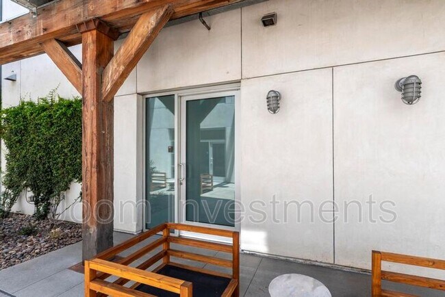 Photo - 527 Molino St Unidad 107