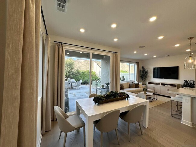 Photo - 2186 Tributary Dr