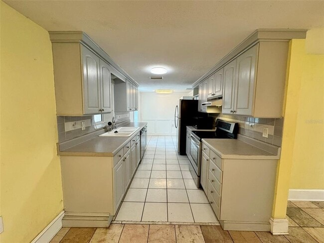 Photo - 1061 Rushmore Dr