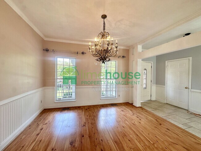 708 Meta Pointe Dr