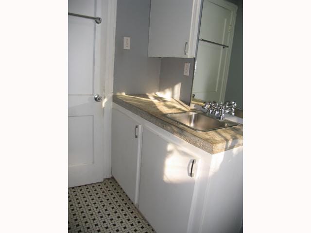 Photo - UT PRE LEASE: 3 bed/1 bath Charming Hyde Park House, Mins to UT and DT