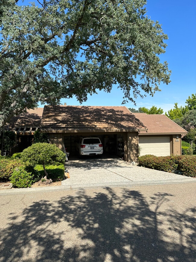 Photo - 1225 Red Dog Ln Townhome
