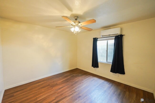 Photo - 1181 W 8th Pl