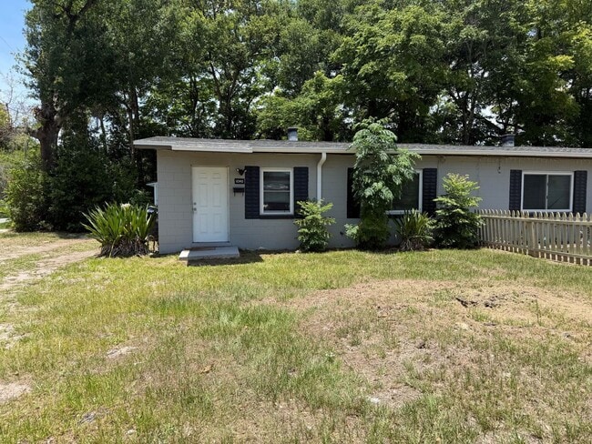 Building Photo - 1040 Avondale Ave