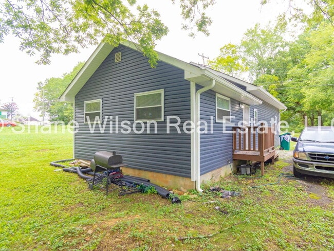 Photo - "Charming 3-Bedroom Retreat with 1050 Sq. Ft. of Cozy Living in Chattanooga!"