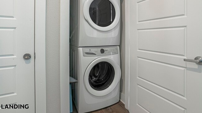 1906 Promenade Way Unit 2320