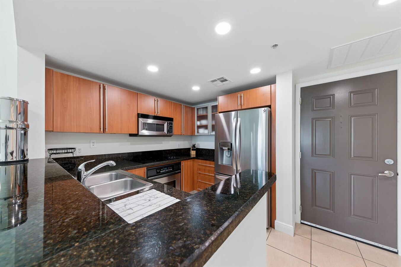 Photo - 610 Clematis St Unit 825