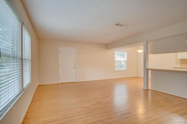 Photo - 3309 Kingswood Ct