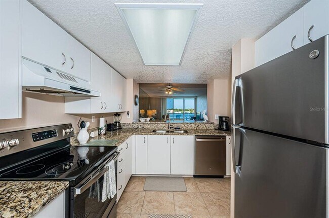 Photo - 6093 Bahia Del Mar Cir Unidad 478