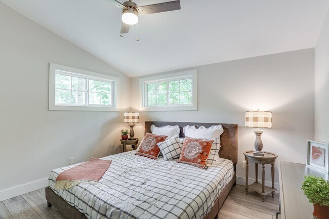 525 Upper Gardens Rd