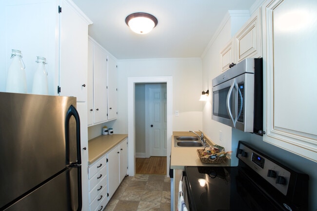 Harbor View Luxury Apartments